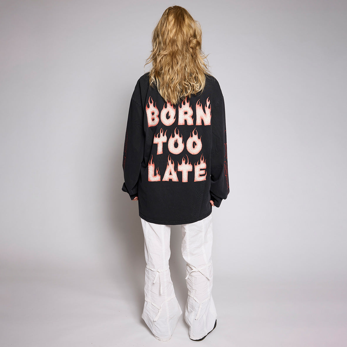 🚼BORN TOO LATE LONGSLEEVE💰